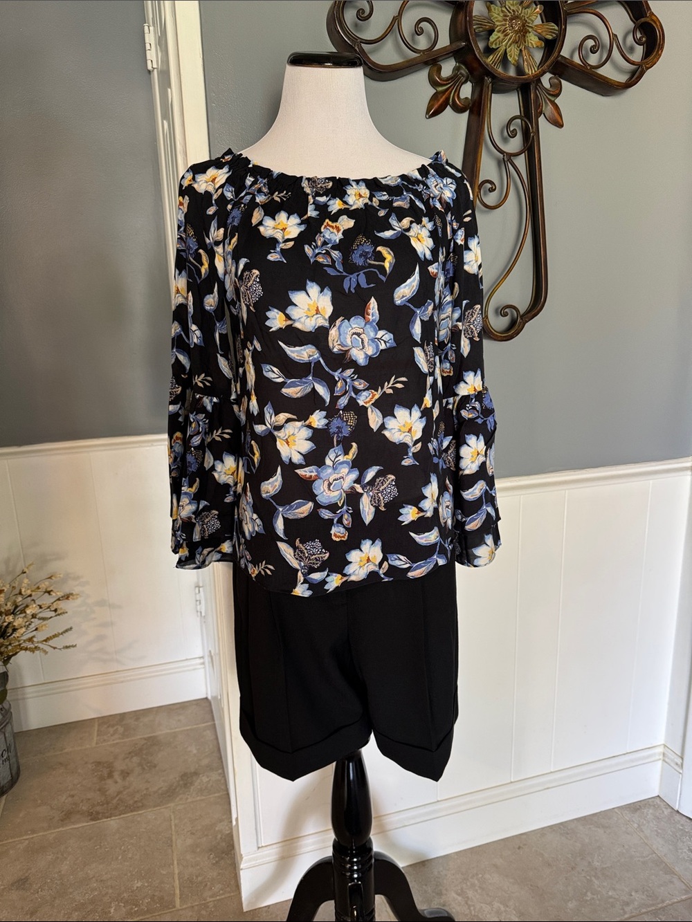 Black Floral Off-Shoulder Women's Blouse